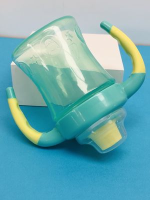 Не разлейте месяцев BPA свободный 6 чашка перехода младенца 7 унций