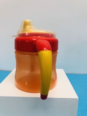 Не разлейте 150ml PP 9 месяцев чашка Sippy младенца 6 унций